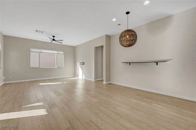 6117 Bugsy Street, North Las Vegas, NV 89081