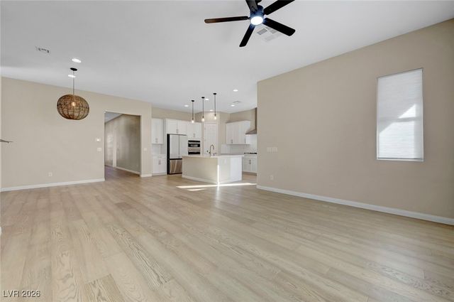 6117 Bugsy Street, North Las Vegas, NV 89081