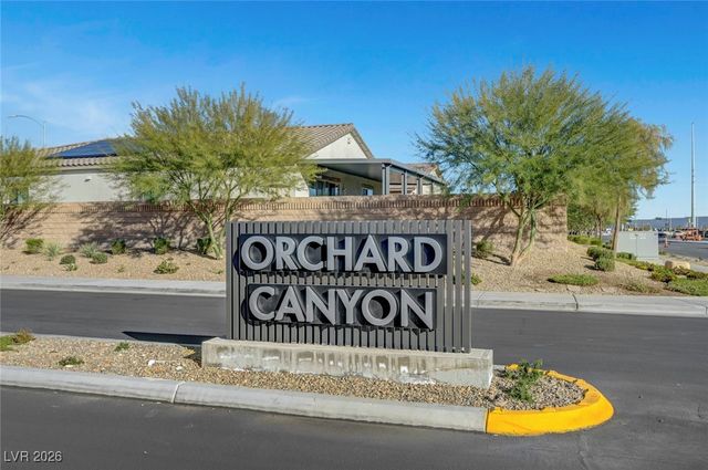 6117 Bugsy Street, North Las Vegas, NV 89081