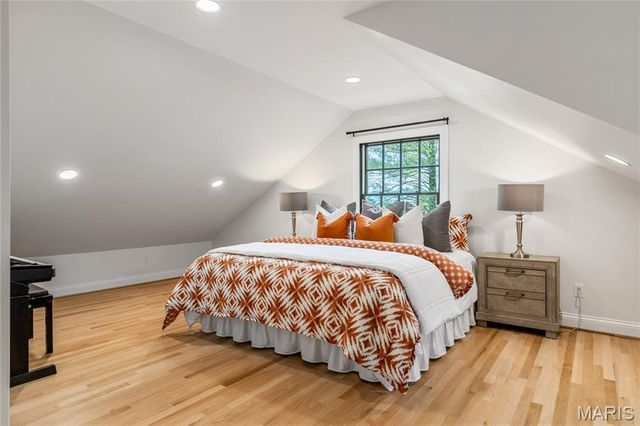 12829 Topping Acres Street, Town And Country, MO 63131
