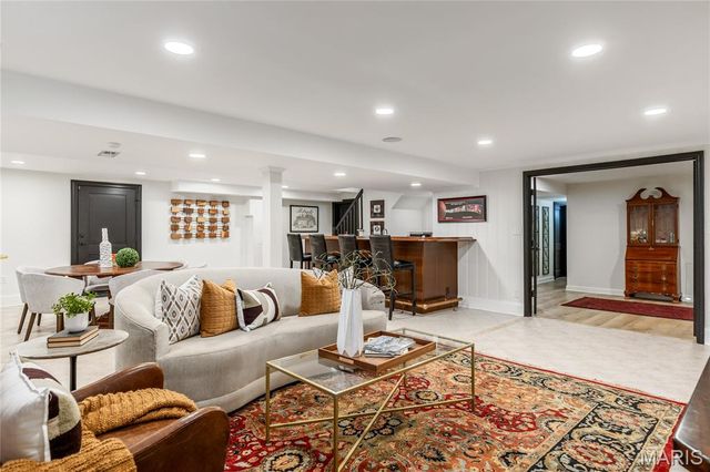 12829 Topping Acres Street, Town And Country, MO 63131