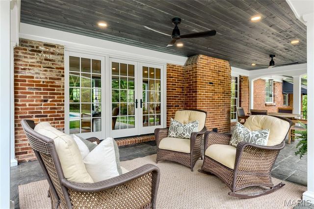 12829 Topping Acres Street, Town And Country, MO 63131