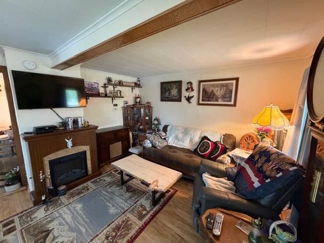 421 Kekoskee Street, Mayville, WI 53050