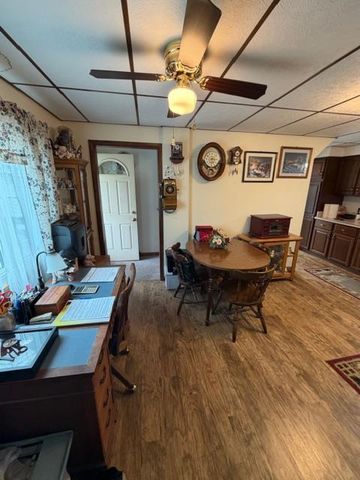 421 Kekoskee Street, Mayville, WI 53050