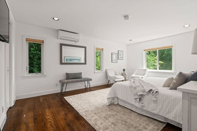 142 Beverly Rd., Brookline, MA 02467