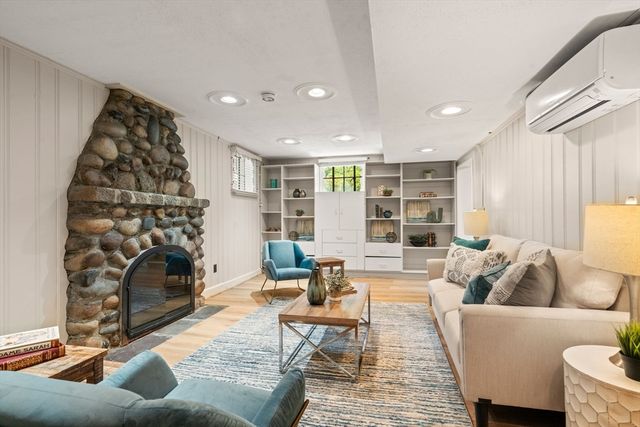 142 Beverly Rd., Brookline, MA 02467