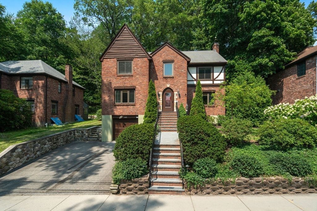 142 Beverly Rd., Brookline, MA 02467