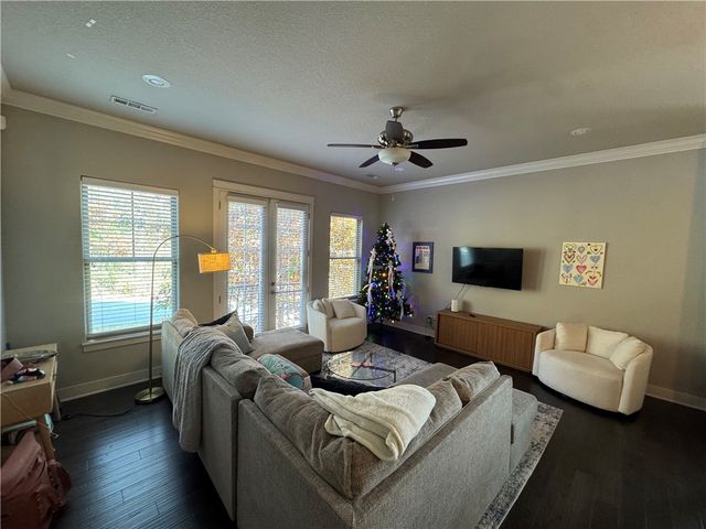 1695 Nettleship Street, Fayetteville, AR 72701