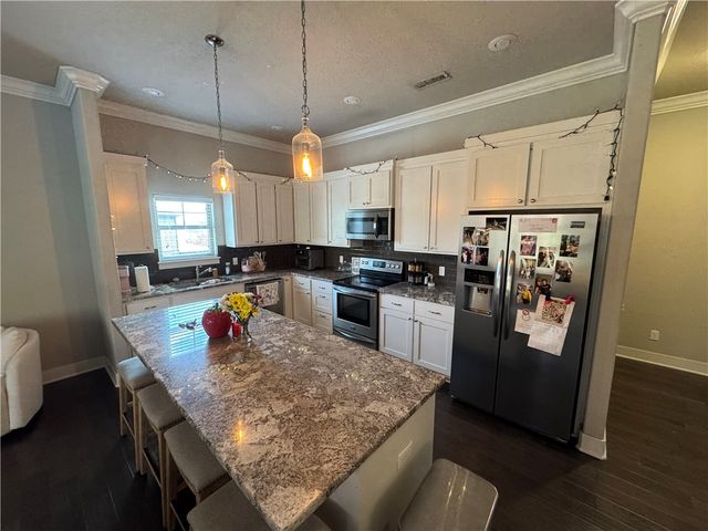 1695 Nettleship Street, Fayetteville, AR 72701