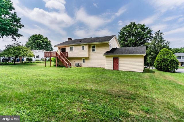 2210 DOUGLAS DRIVE, Carlisle, PA 17013