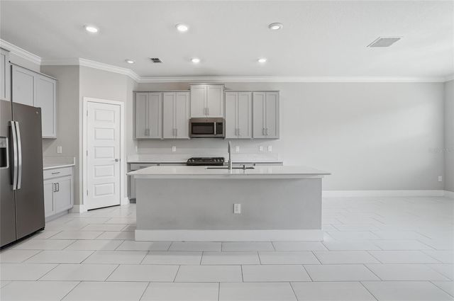 8598 CAMPUS WOODS WAY, New Port Richey, FL 34655