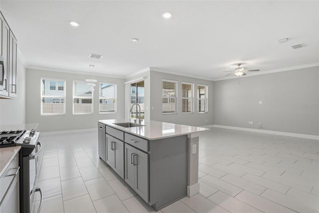 8598 CAMPUS WOODS WAY, New Port Richey, FL 34655