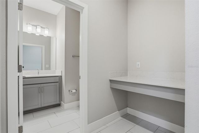 8598 CAMPUS WOODS WAY, New Port Richey, FL 34655