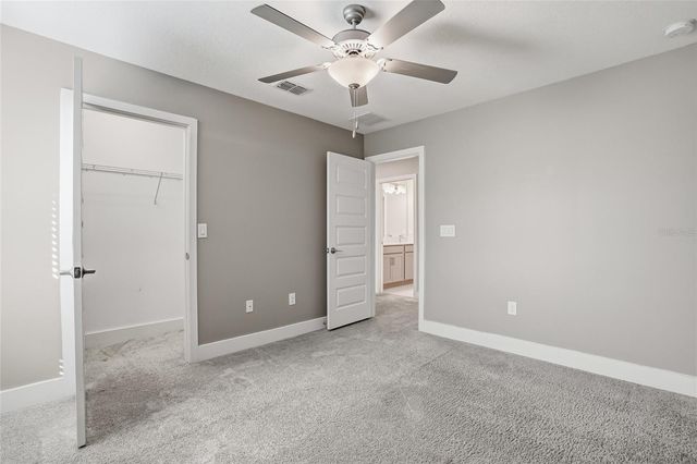 8598 CAMPUS WOODS WAY, New Port Richey, FL 34655