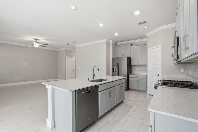 8598 CAMPUS WOODS WAY, New Port Richey, FL 34655