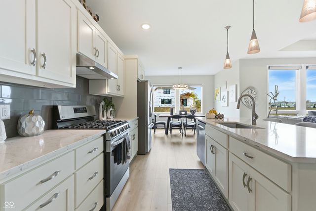 535 Ridley Park Way, Huntertown, IN 46748