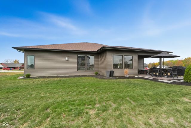535 Ridley Park Way, Huntertown, IN 46748