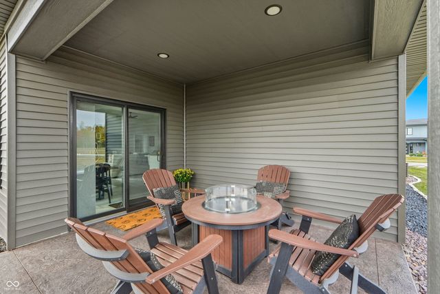 535 Ridley Park Way, Huntertown, IN 46748