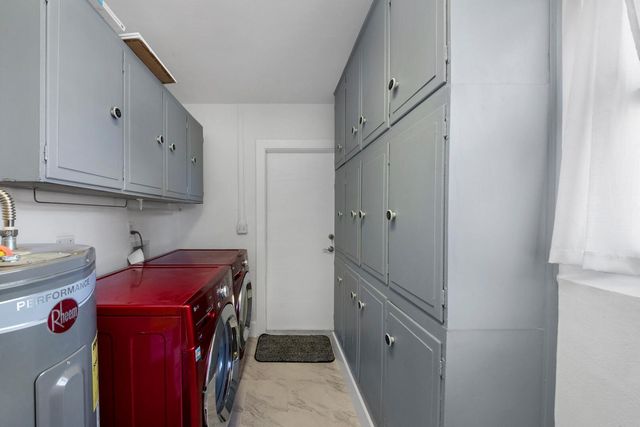 220 SE 2nd Avenue, Pompano Beach, FL 33060