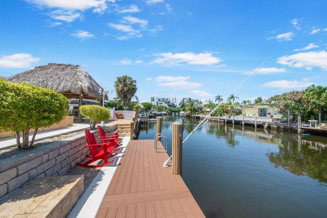 220 SE 2nd Avenue, Pompano Beach, FL 33060