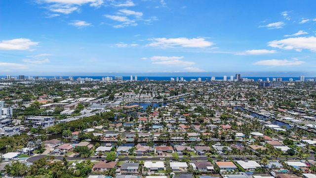 220 SE 2nd Avenue, Pompano Beach, FL 33060