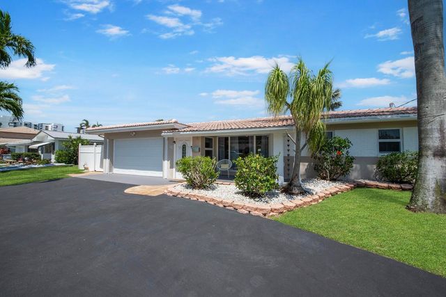 220 SE 2nd Avenue, Pompano Beach, FL 33060