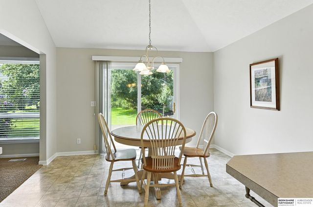 16125 Timberlane Drive, Omaha, NE 68136