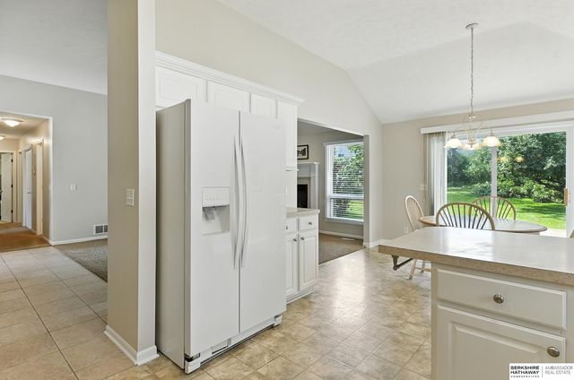 16125 Timberlane Drive, Omaha, NE 68136