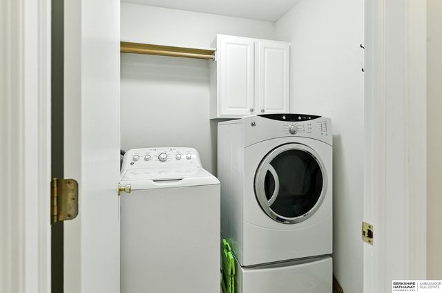 16125 Timberlane Drive, Omaha, NE 68136