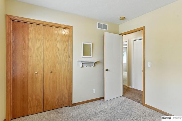 16125 Timberlane Drive, Omaha, NE 68136