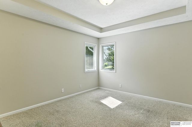 16125 Timberlane Drive, Omaha, NE 68136