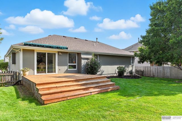 16125 Timberlane Drive, Omaha, NE 68136