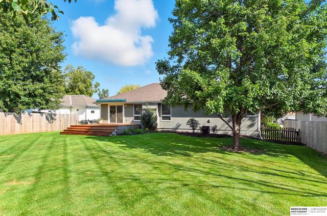 16125 Timberlane Drive, Omaha, NE 68136