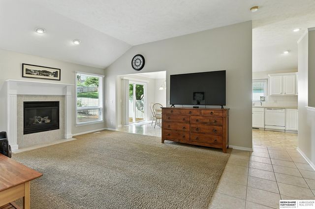 16125 Timberlane Drive, Omaha, NE 68136