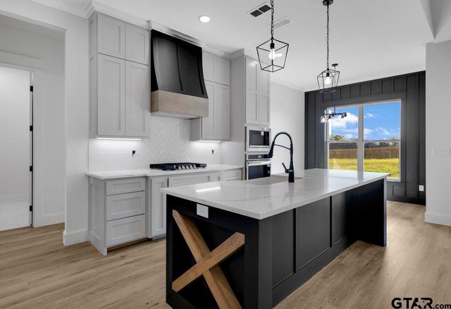 15600 CR 434, Lindale, TX 75771