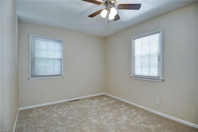 1633 Guthrie ST, Virginia Beach, VA 23464