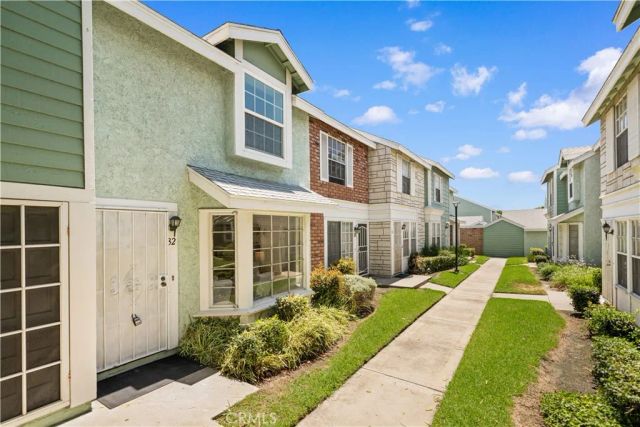 5640 Riverside Drive 32, Chino, CA 91710