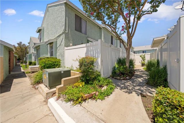 5640 Riverside Drive 32, Chino, CA 91710