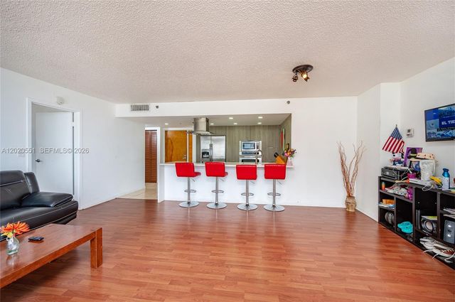 7601 E Treasure Dr 623, North Bay Village, FL 33141