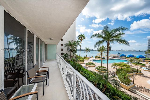 7601 E Treasure Dr 623, North Bay Village, FL 33141