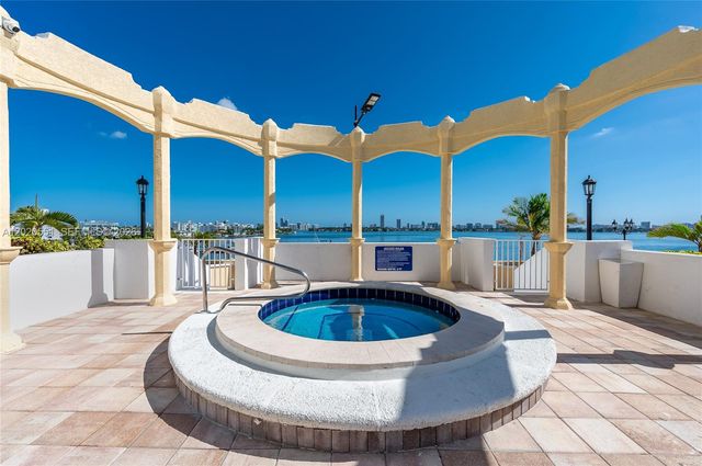 7601 E Treasure Dr 623, North Bay Village, FL 33141