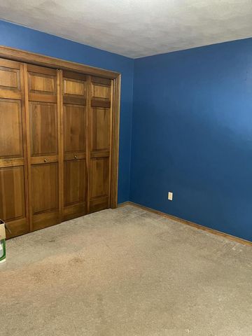 3601 S Barker LANE, Appleton, WI 54915