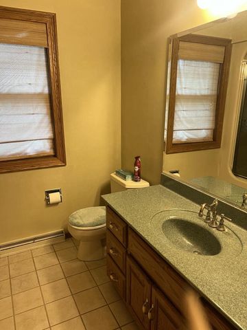 3601 S Barker LANE, Appleton, WI 54915