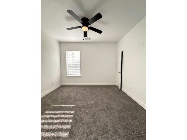 7710 Darnay Drive A, Houston, TX 77033