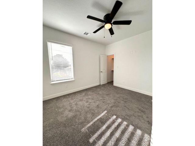 7710 Darnay Drive A, Houston, TX 77033