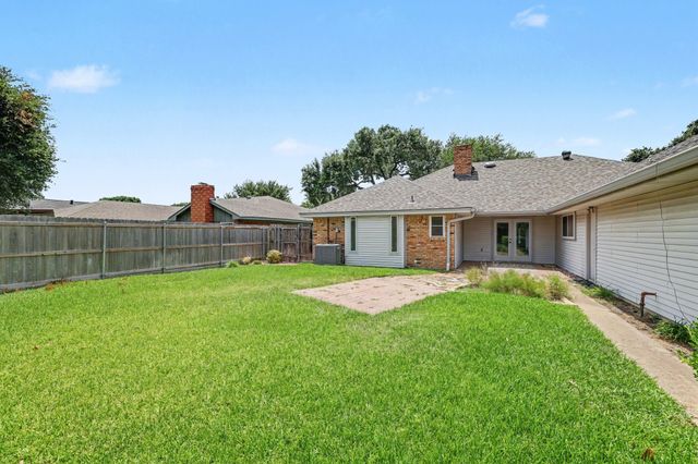 12706 Whispering Hills Drive, Dallas, TX 75243
