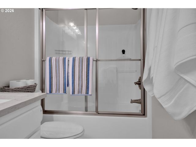 685 ST ANDREWS Loop, Creswell, OR 97426