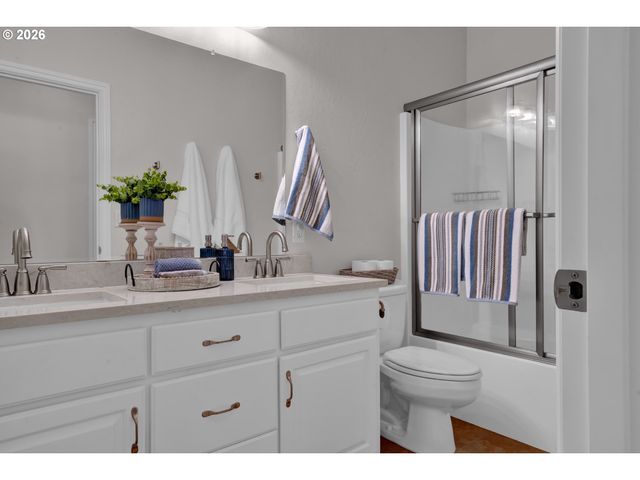 685 ST ANDREWS Loop, Creswell, OR 97426