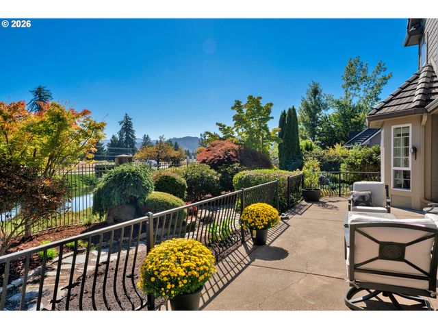 685 ST ANDREWS Loop, Creswell, OR 97426