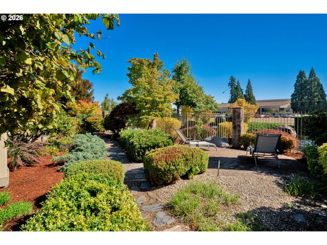 685 ST ANDREWS Loop, Creswell, OR 97426